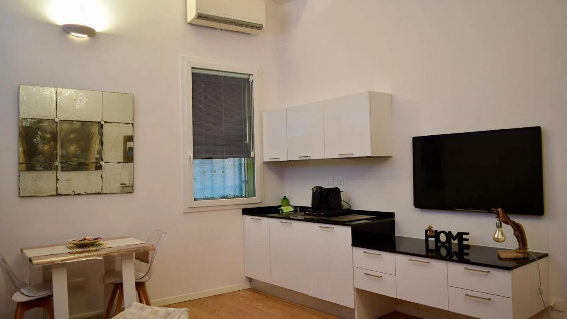 Casa Paradiso - Design Home In Bologna Center 0*,